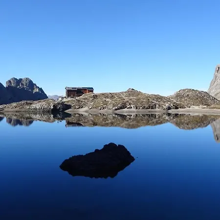 Appartementhaus Lercher Apartamento Flattach